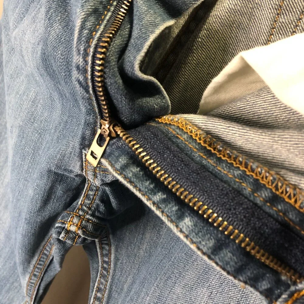 Men's Levi's Strauss Original Rivited 559 Style 32 x 30 - Picture 7 of 7
